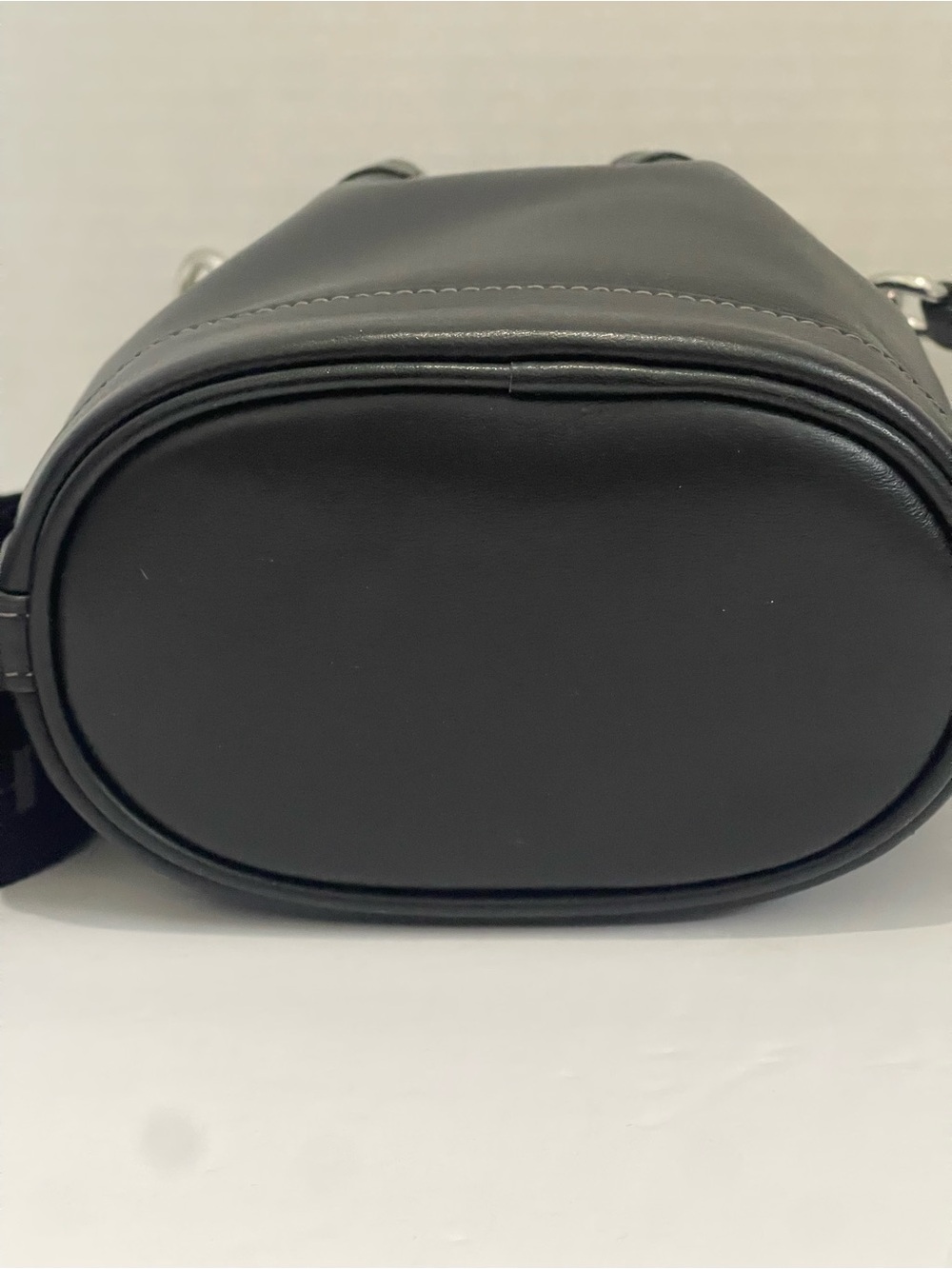 Coach Black Leather Drawstring Mini Bucket Bag crossbody shoulder bag - Picture 3 of 7